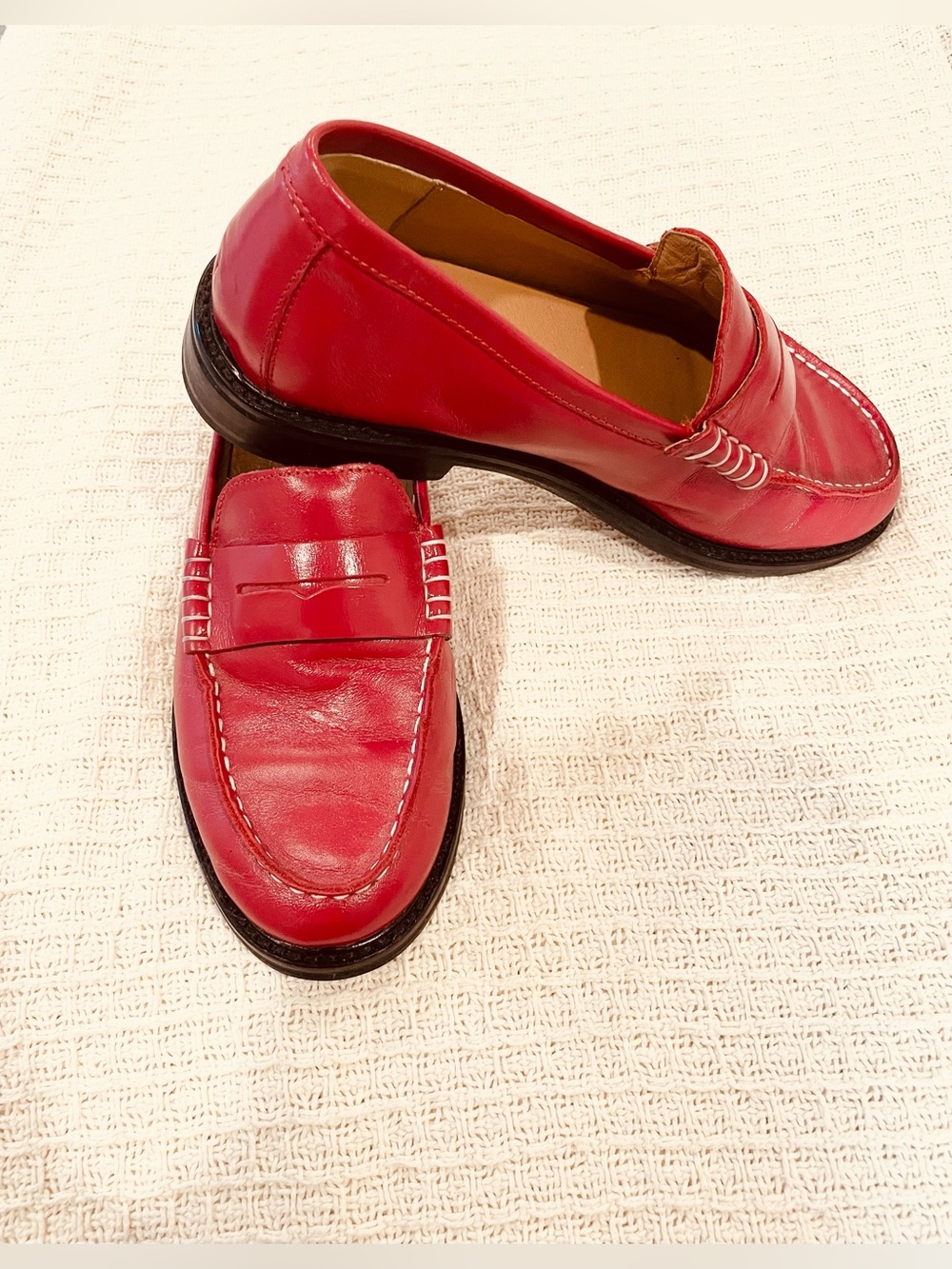 Steve Madden Red Leather Madison loafers sz 8, orig $129